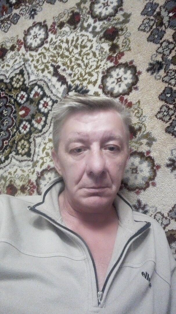  18566695  , 52 ,    