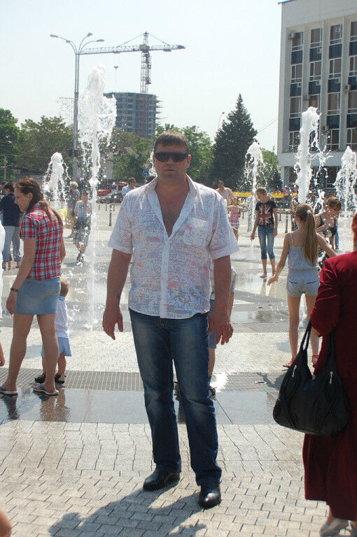  7003055  Men, 49 ,    