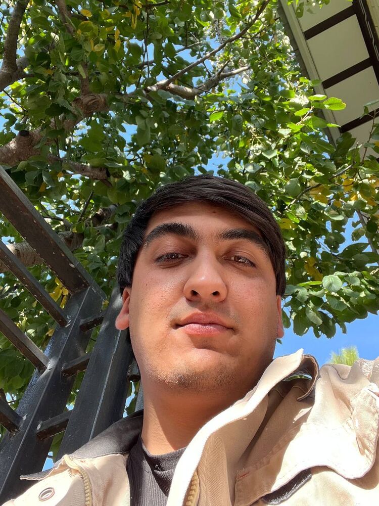  54647895  Shokh, 24 ,    