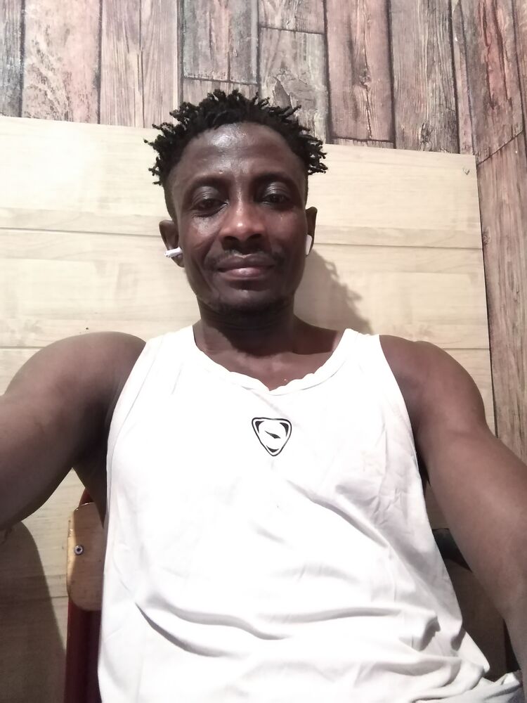  43191095  Joe, 39 ,    