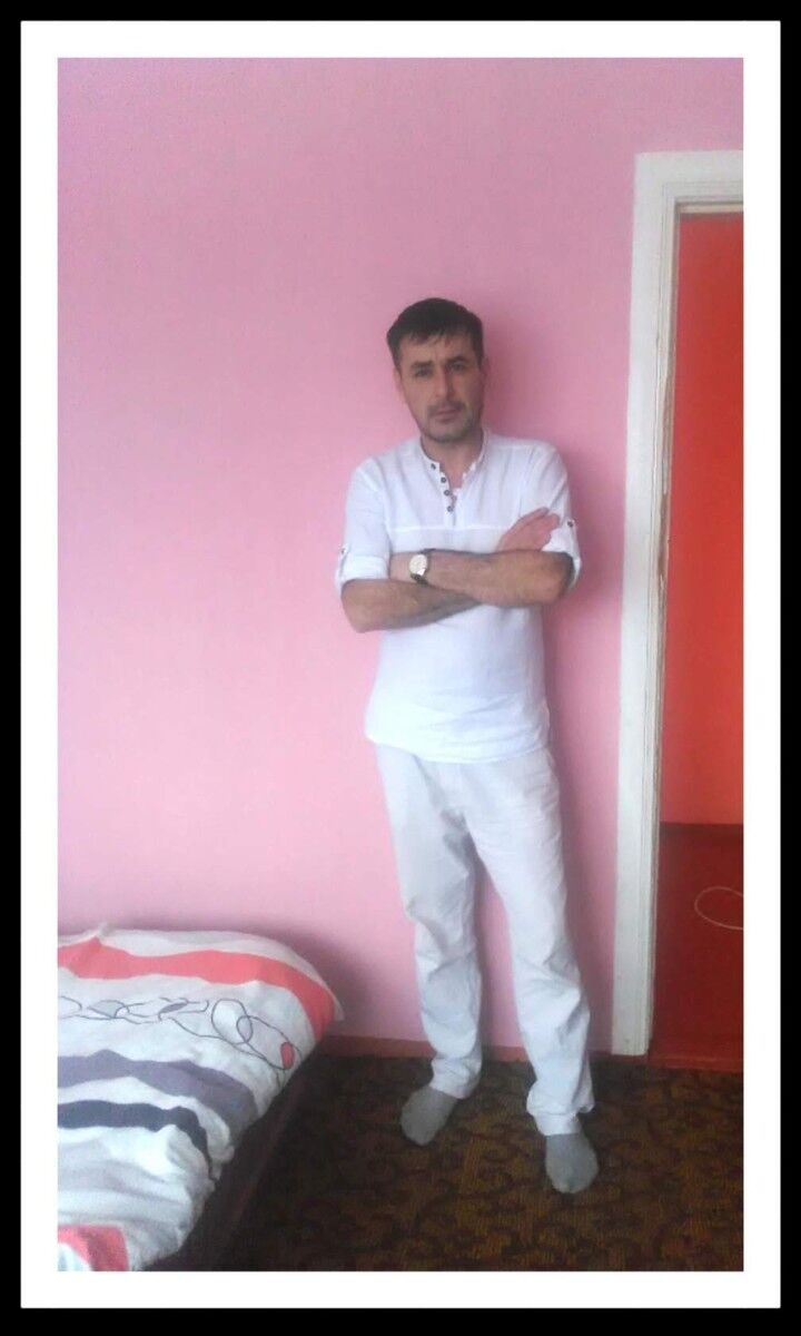  ,   Karim, 42 ,   ,   , c 