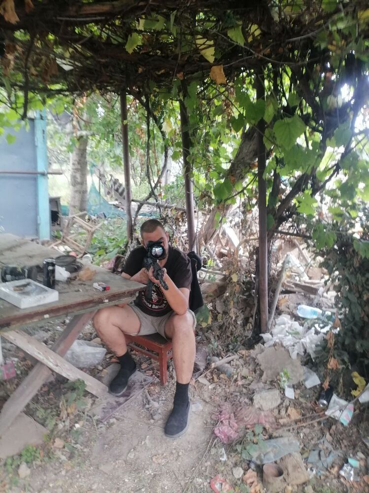  46541685  , 33 ,    