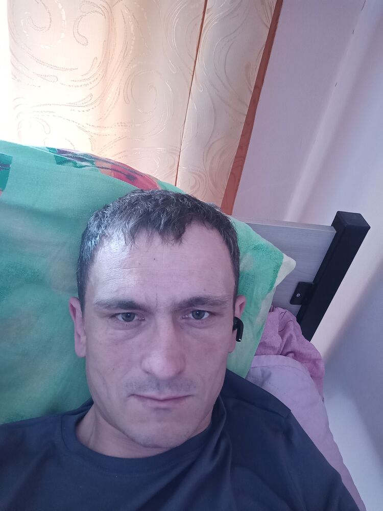  52891875  , 33 ,    -