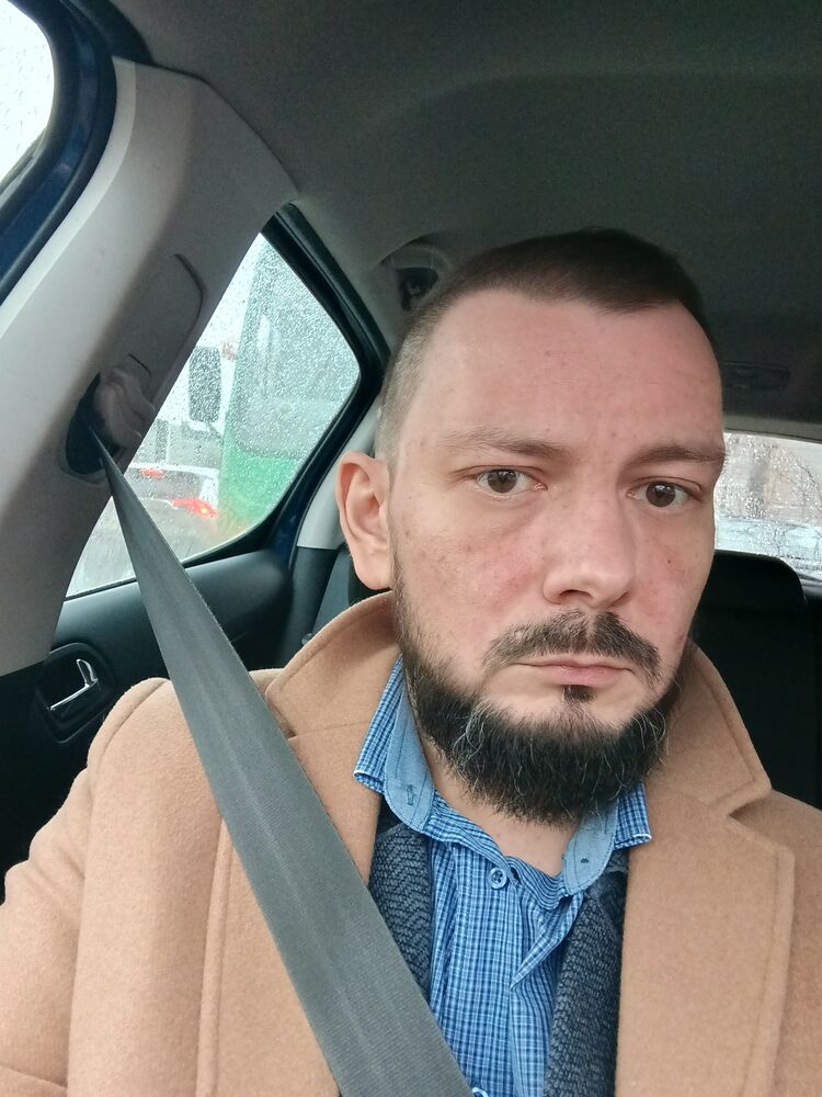  52093055  , 37 ,    