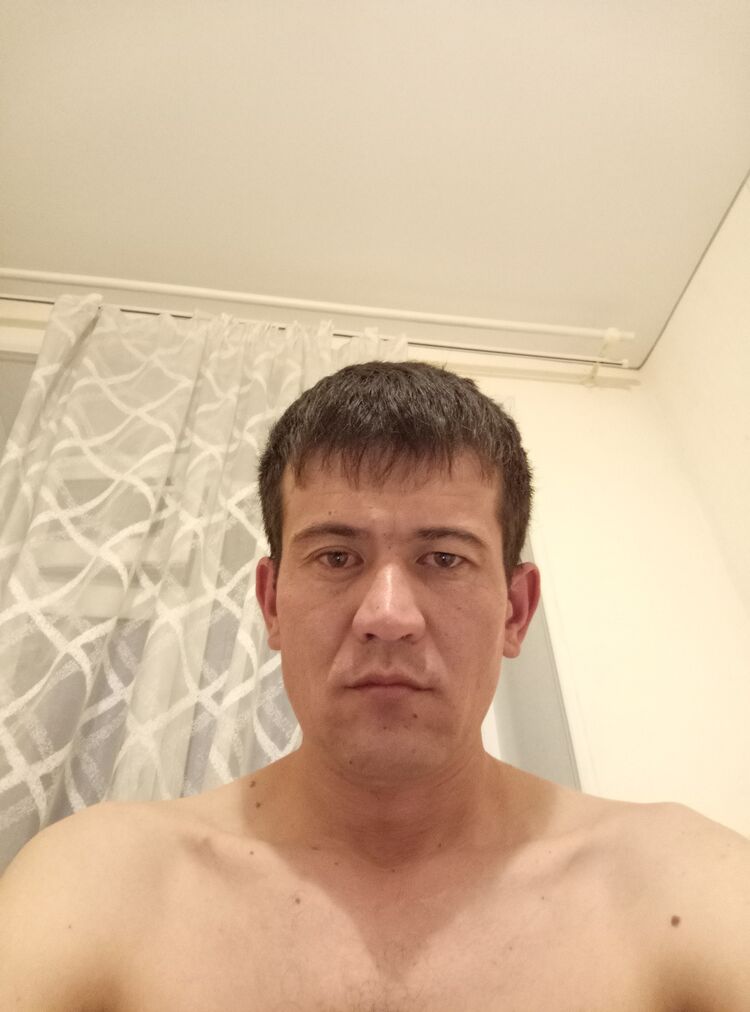  53293975  Jasur, 33 ,    