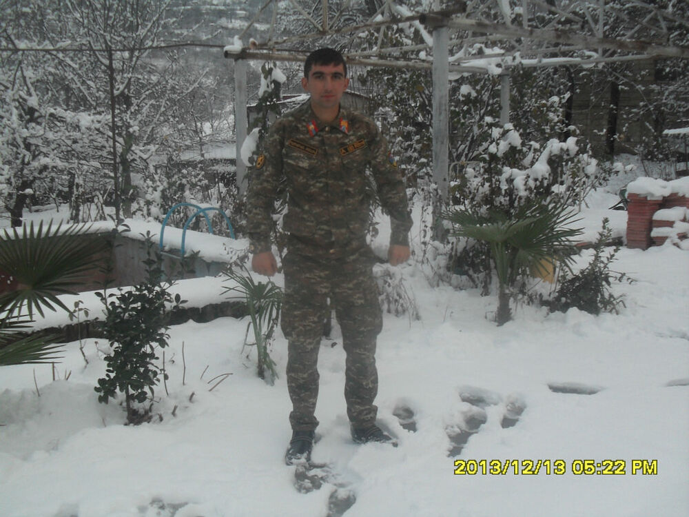  5101555  Aertyom, 32 ,    