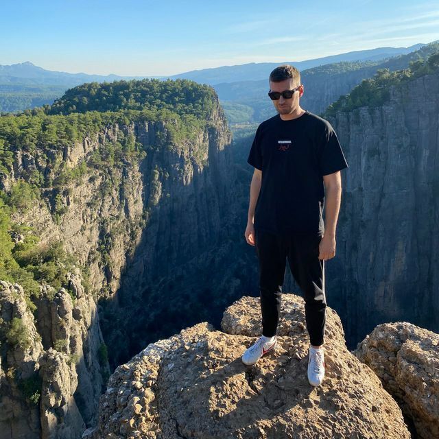 ,   Sebastian, 35 ,   ,   