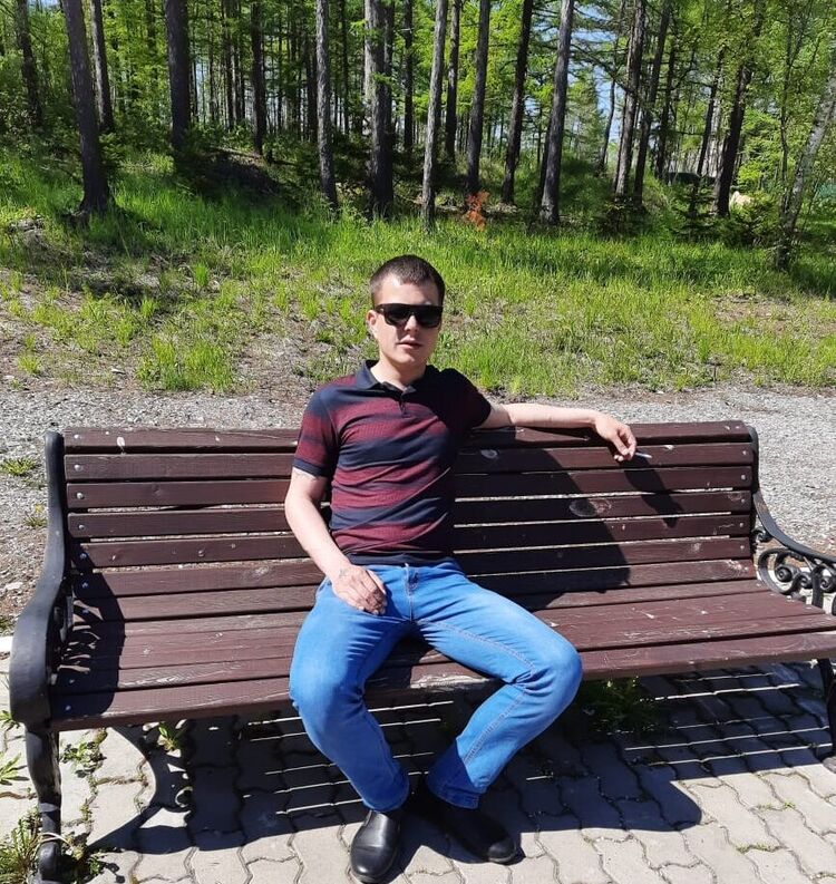  28814695  Roman, 33 ,    