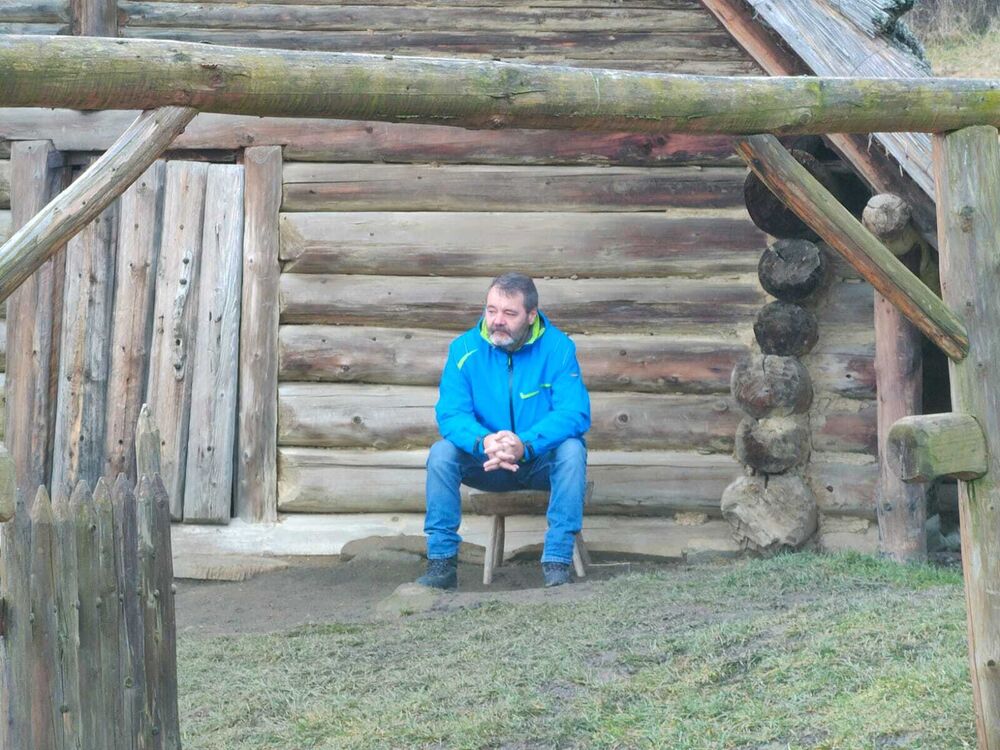  ,   Peter, 56 ,   ,   , c 