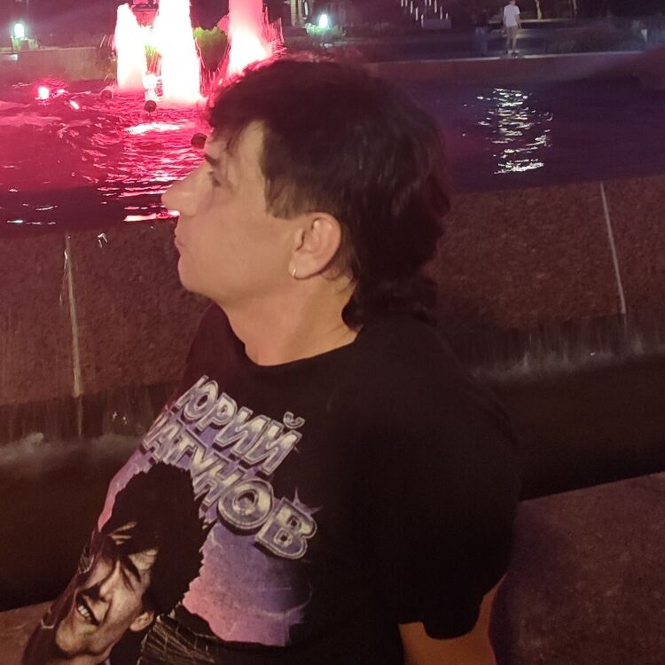  49560235  , 47 ,    
