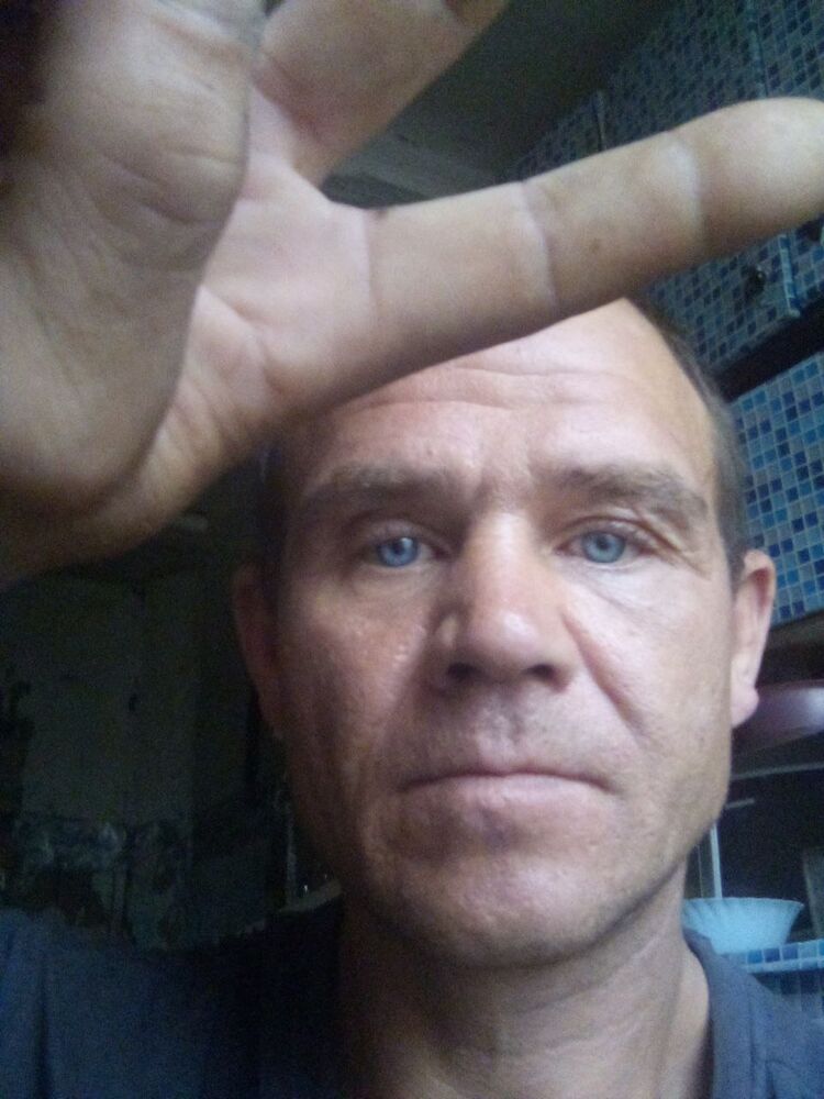  37722675  , 42 ,    