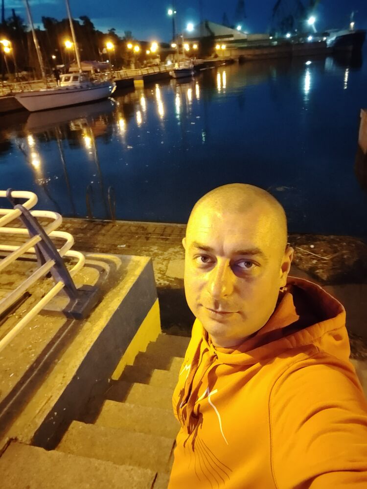  23387085  , 40 ,    