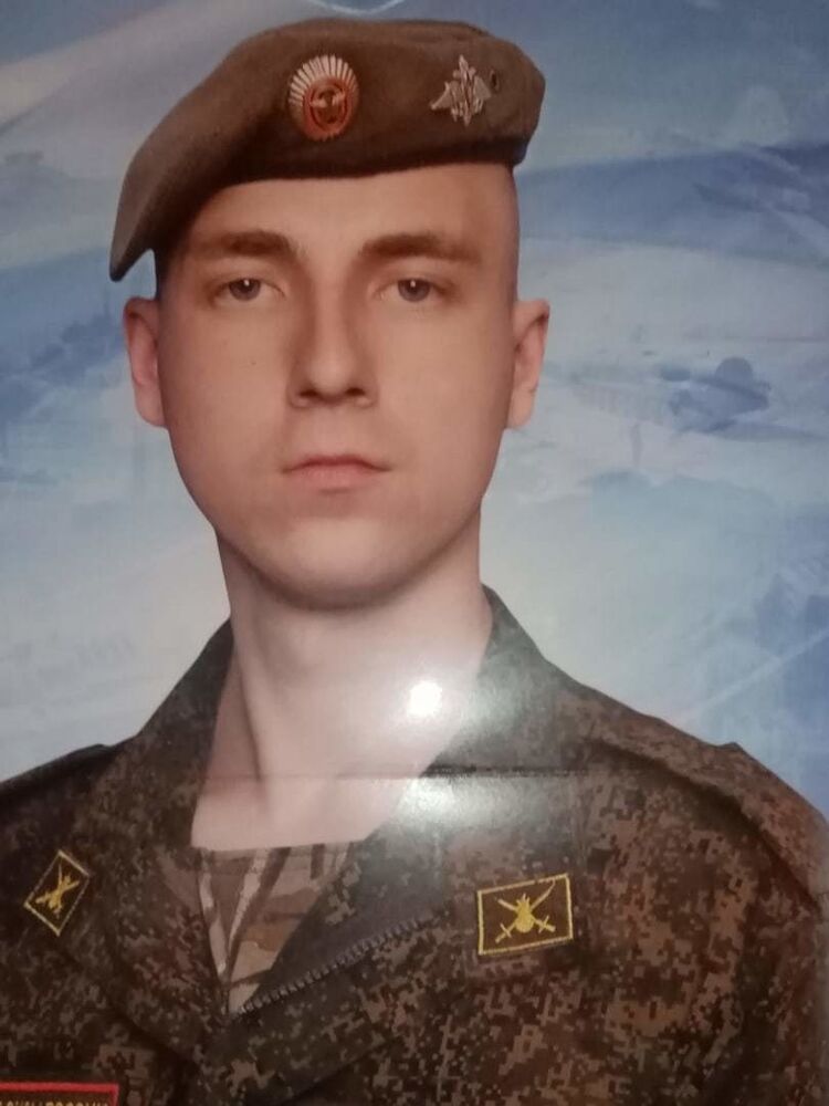  18825525  , 27 ,    