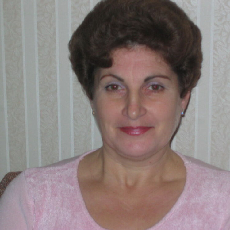  -,   Julie, 66 ,     , c 