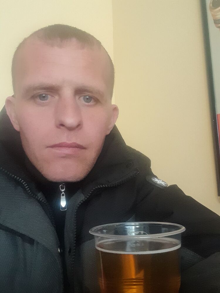  26890165  Sergey, 38 ,    