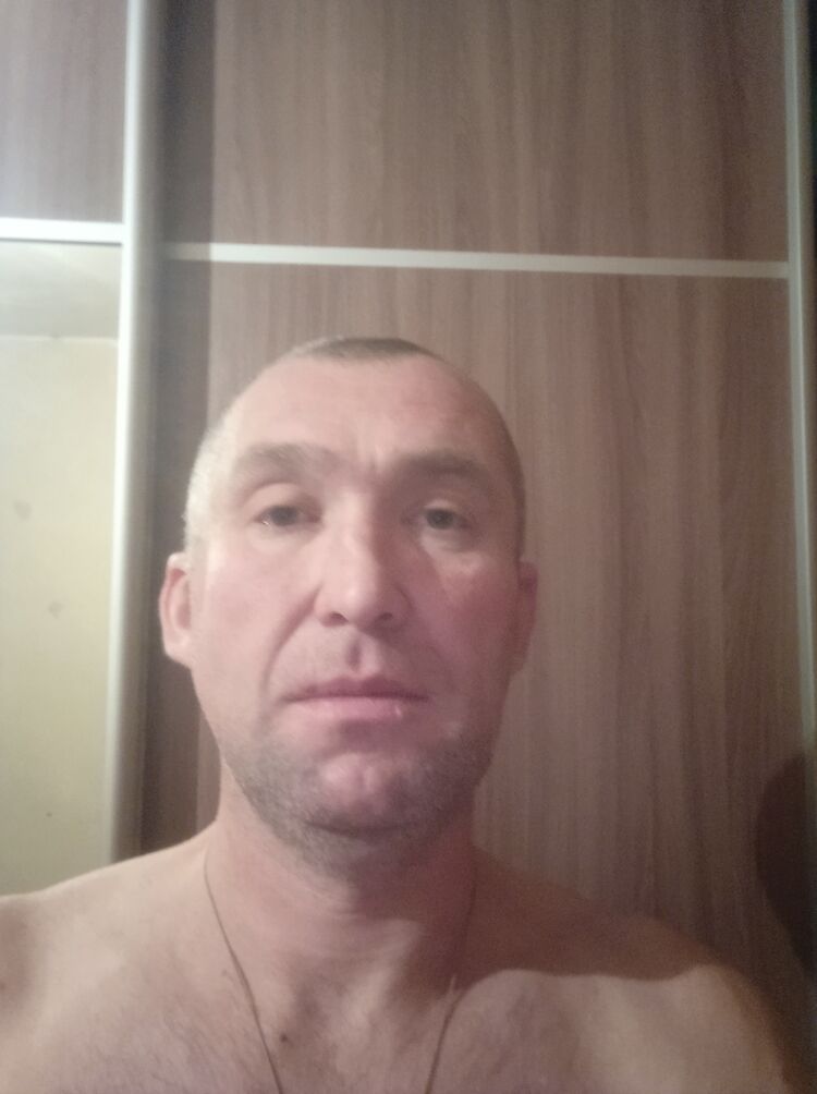  46881345  Evgeny, 44 ,    