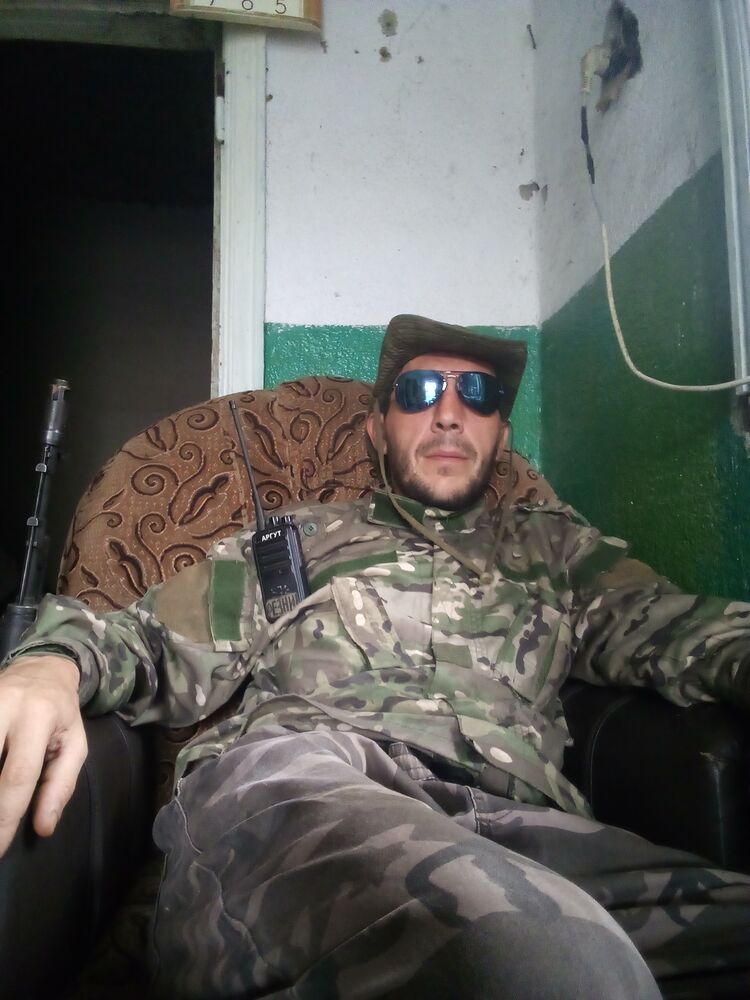  37916665  Igor, 36 ,    