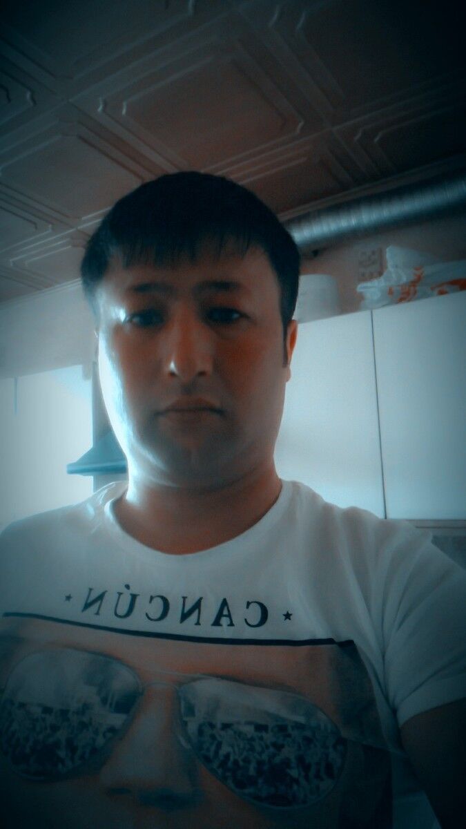  ,   Alek, 38 ,   