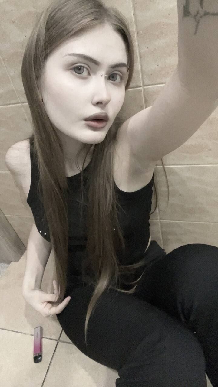 52848085  , 19 ,    