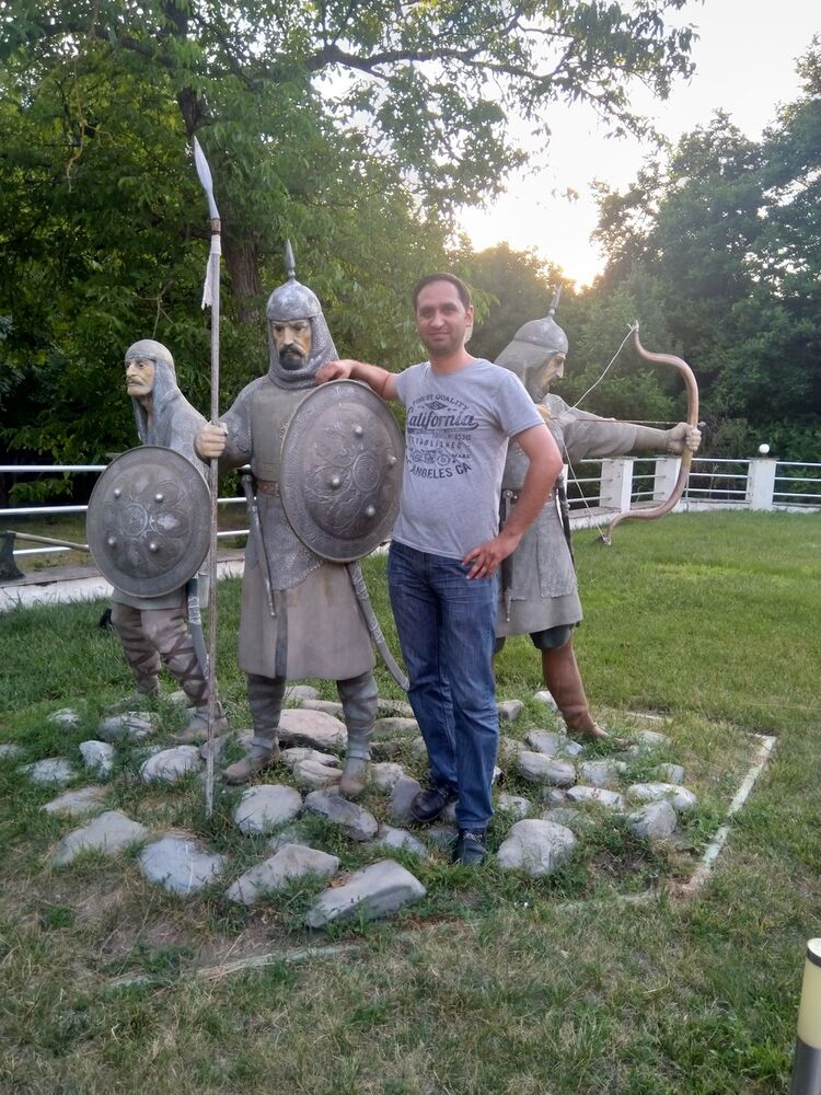  ,   Ruslan, 45 ,   ,   , c 