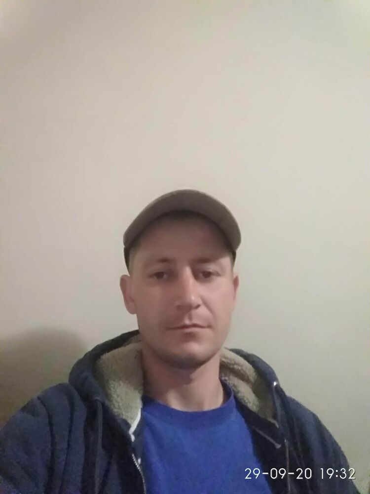  25231915  Slava, 36 ,    
