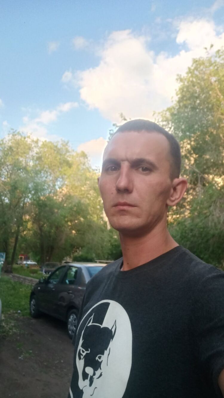  43967585  Yury, 34 ,    