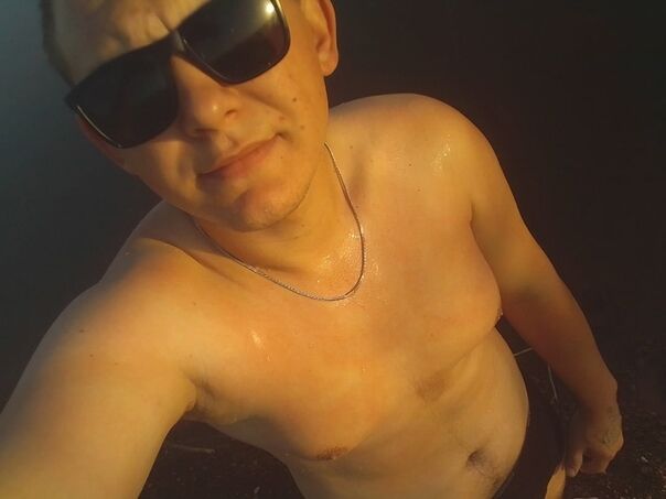  40767635  , 27 ,    