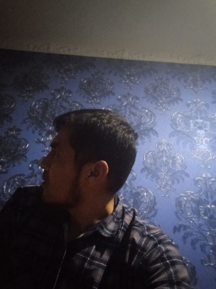  41260985  Ahliddin, 41 ,    