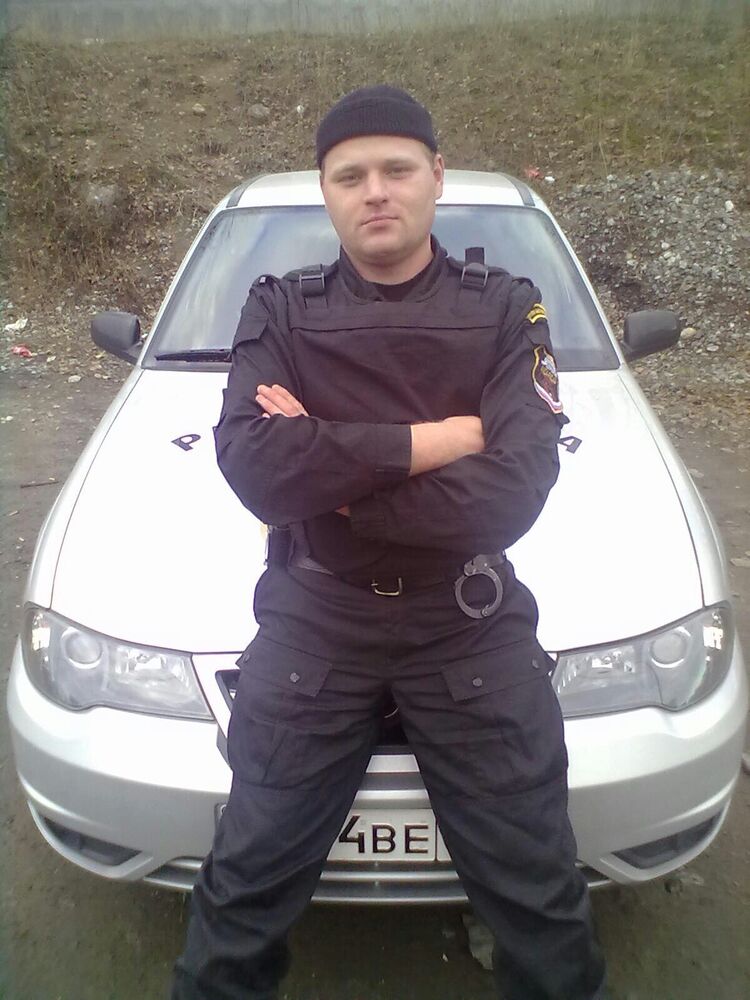  24987185  Alexey, 84 ,    