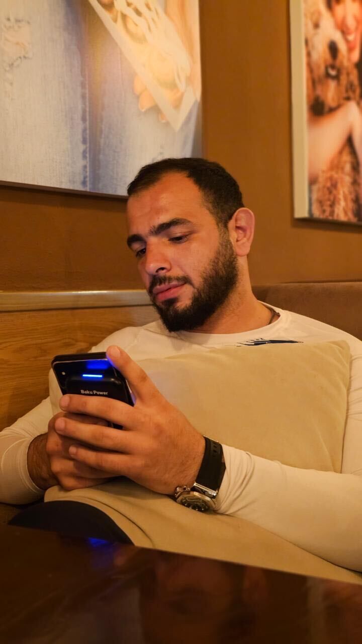  ,   Emil, 30 ,   ,   