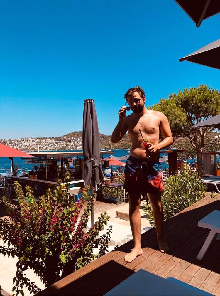  23878085  BURAK, 33 ,    