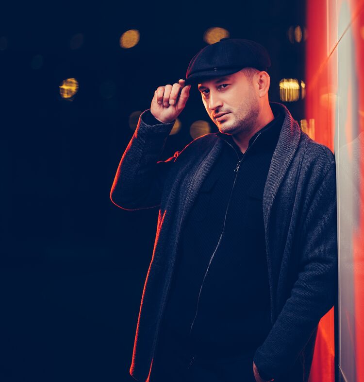  54415665  Maxim, 33 ,    