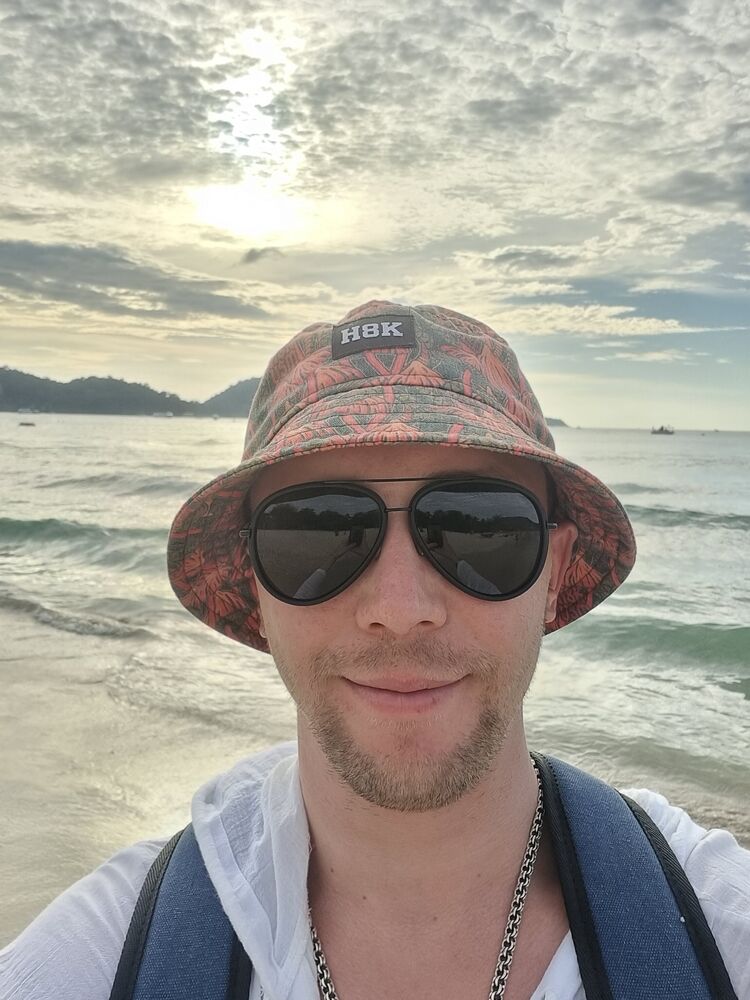  ,   Anton, 36 ,   ,   , c 