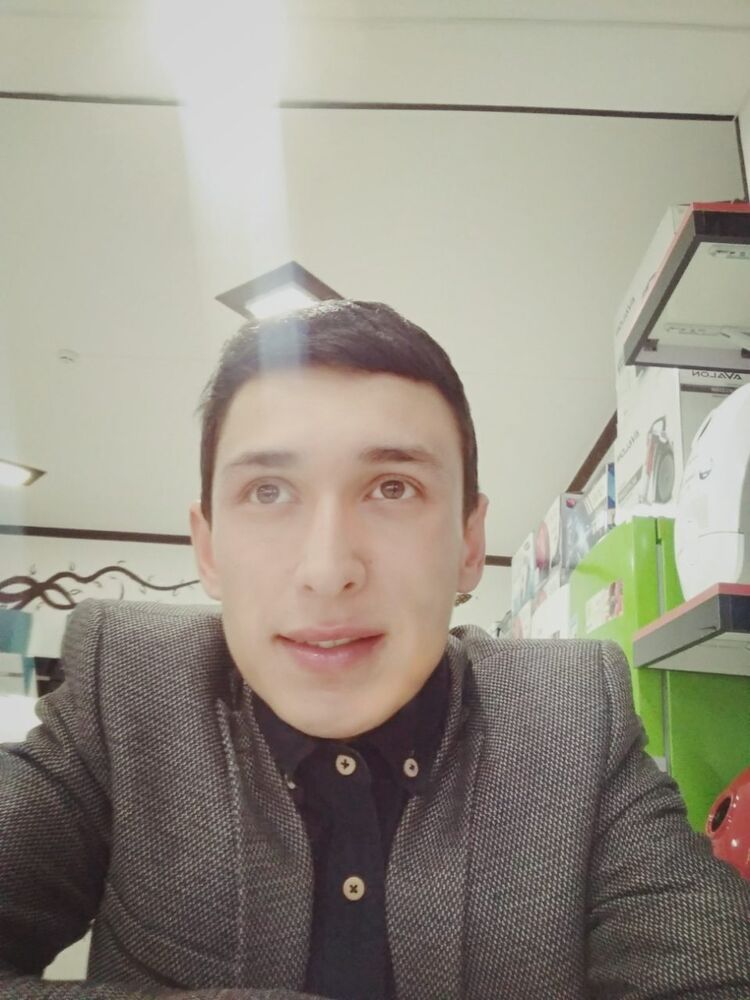  ,   Alex, 33 ,   ,   