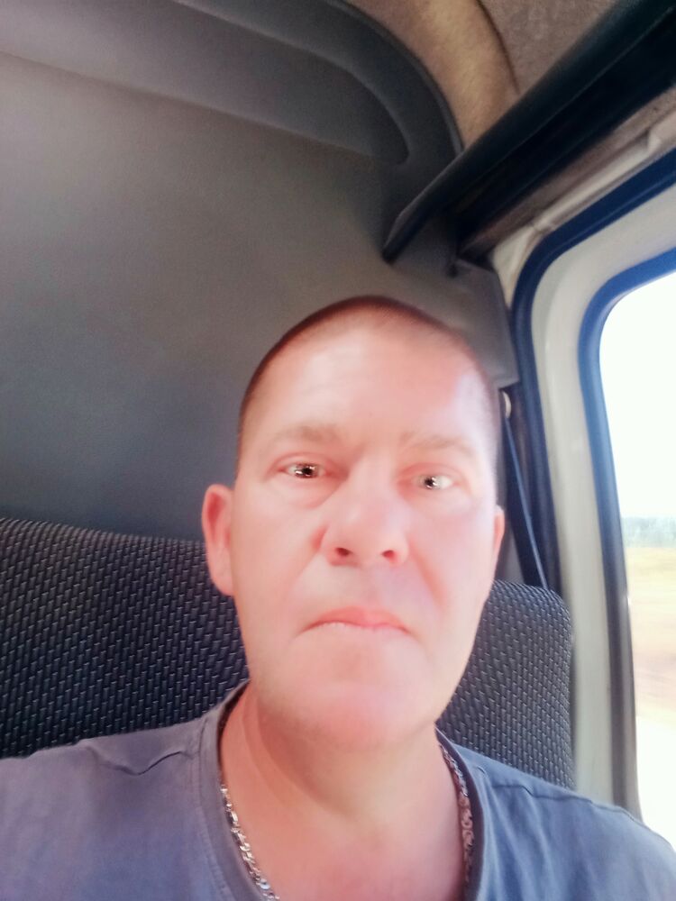  37104565  , 47 ,    -