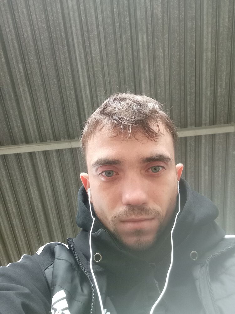  45422085  , 24 ,    