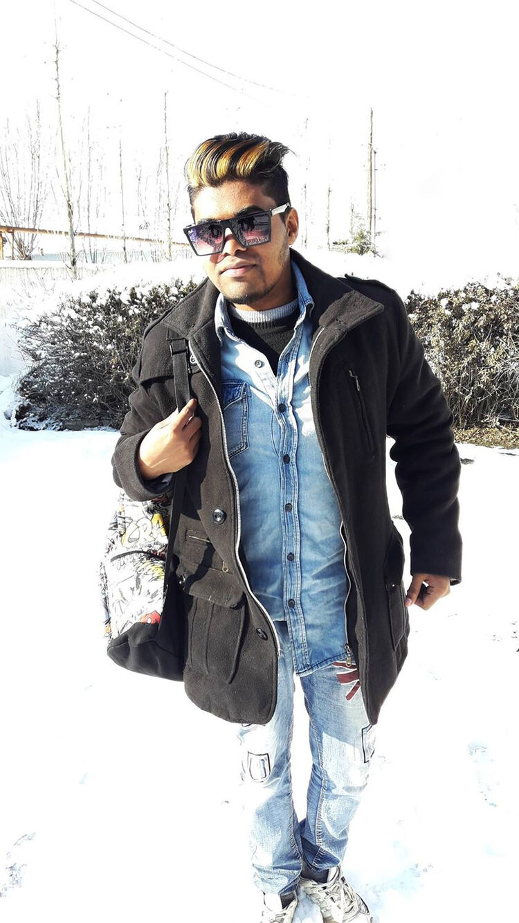  ,   Max, 27 ,   c 
