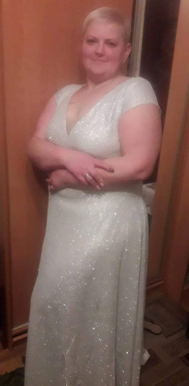 33734335  Ylia, 40 ,    