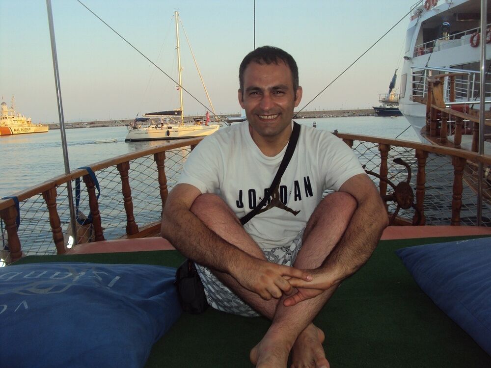  ,   Deniz, 39 ,   ,   
