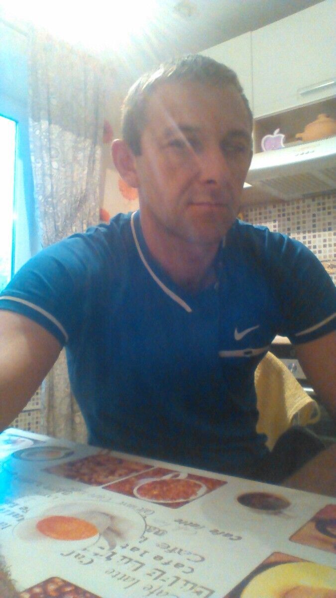  8037145  Ruslan, 48 ,    