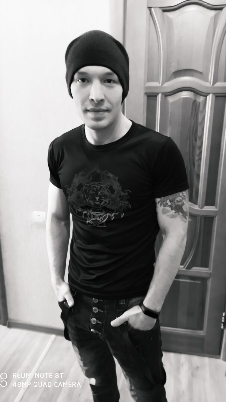  ,   Dima, 32 ,   ,   
