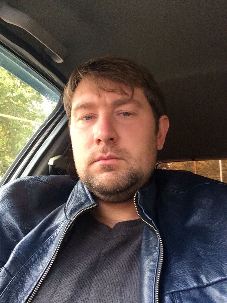  9242335  , 43 ,    