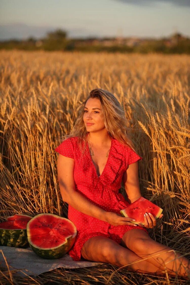  37113015  , 32 ,    -