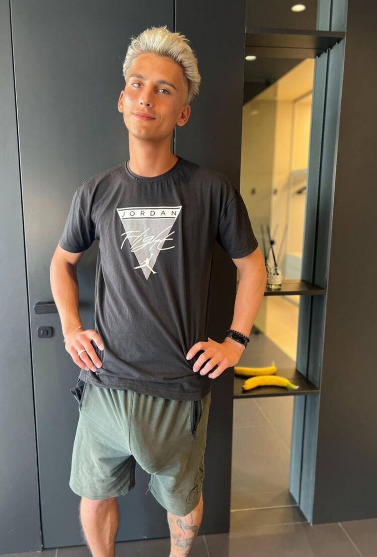  ,   , 21 ,   ,   