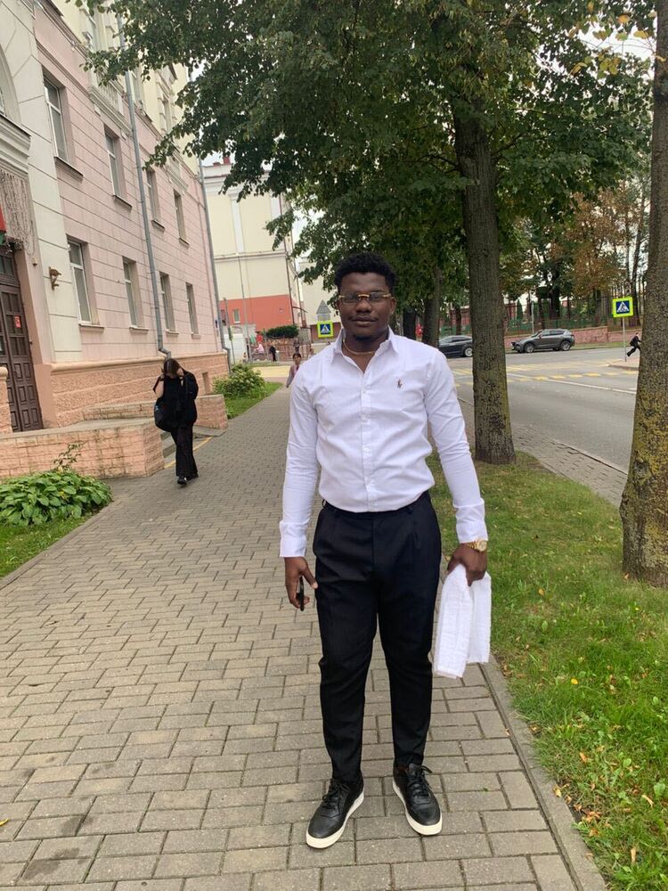  54326085  Lionel, 30 ,    