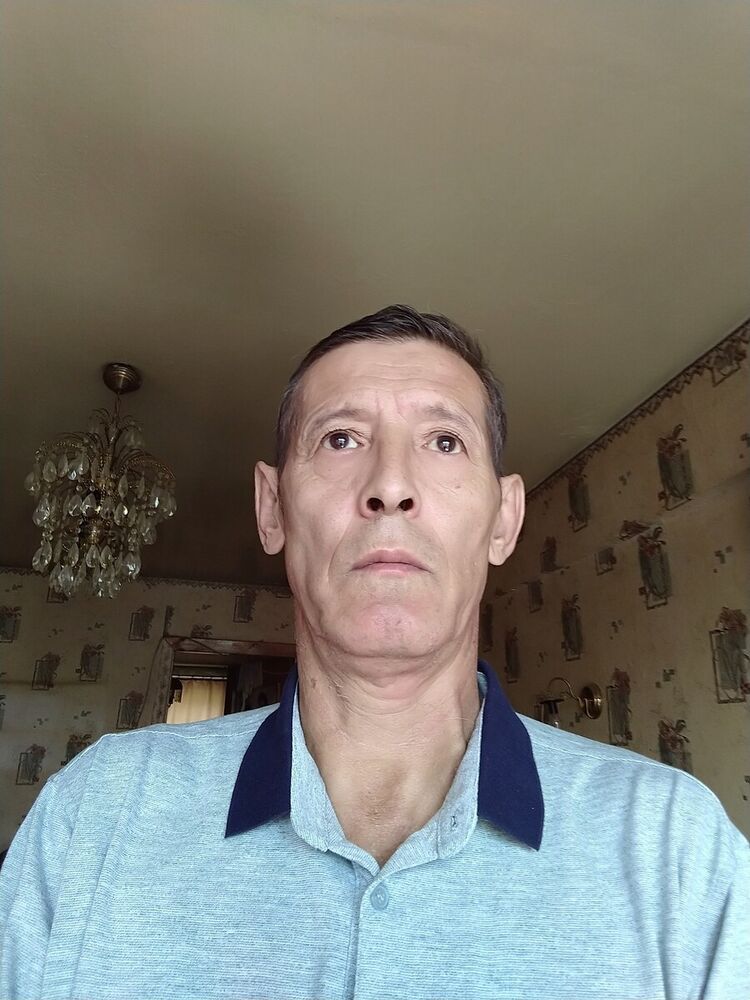  21677355  , 64 ,    