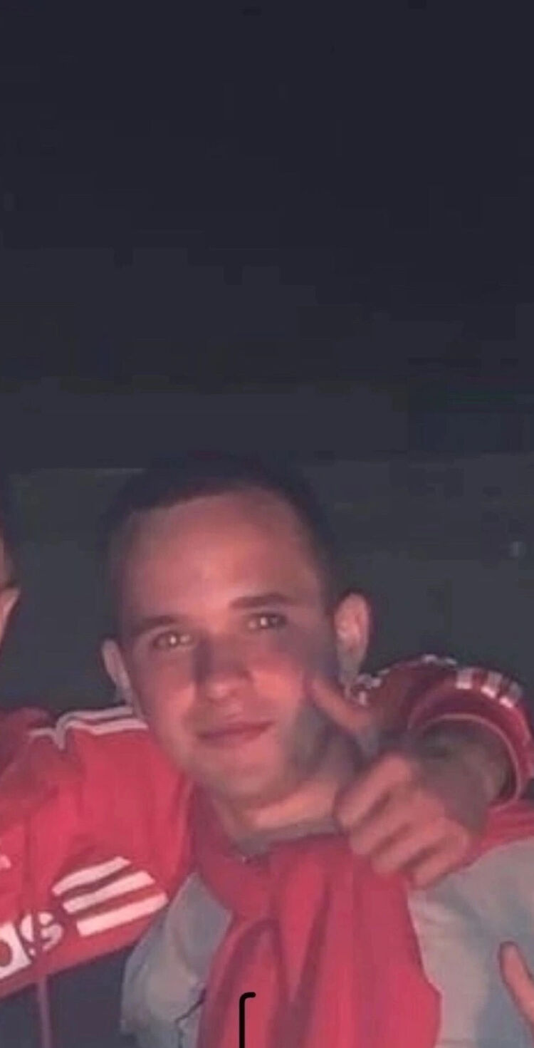  46339045  , 24 ,    
