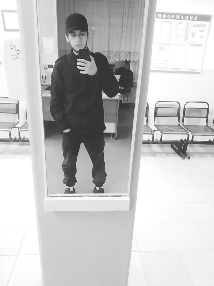  -,   Tommy, 25 ,   ,   