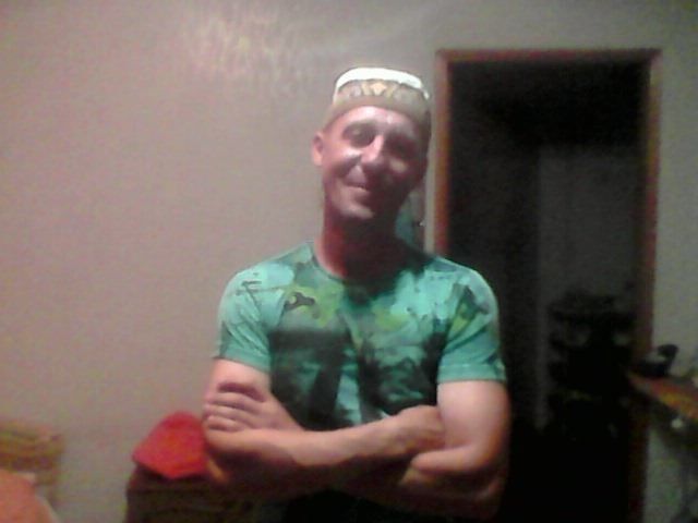  ,   Sergei, 48 ,   ,   , c 