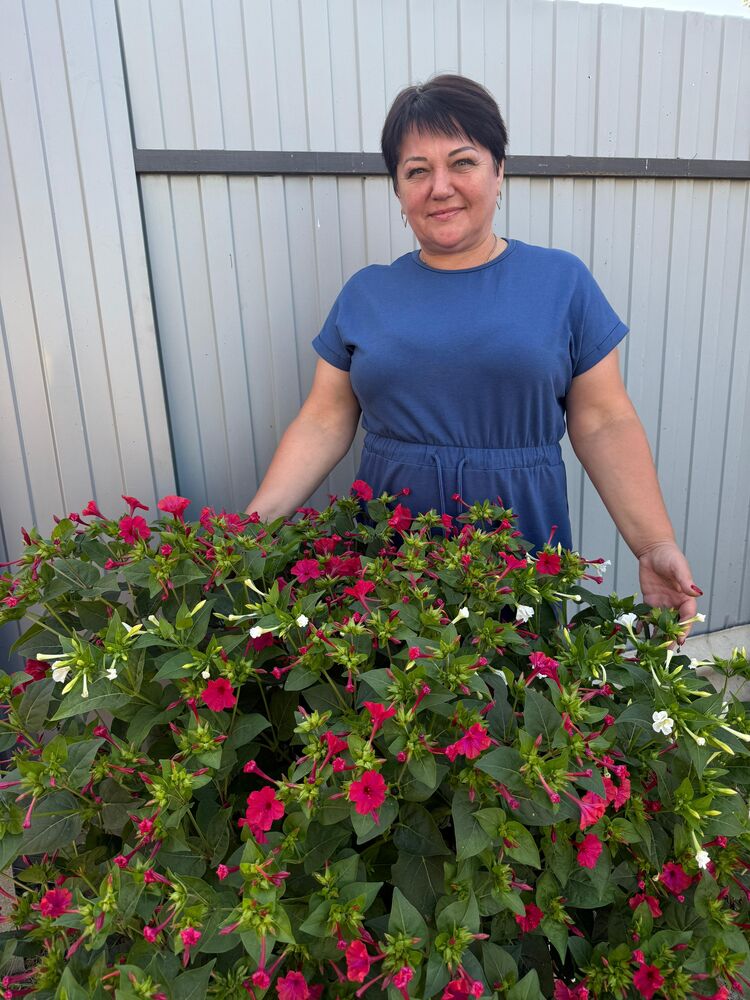  53698915  Natalya, 52 ,    